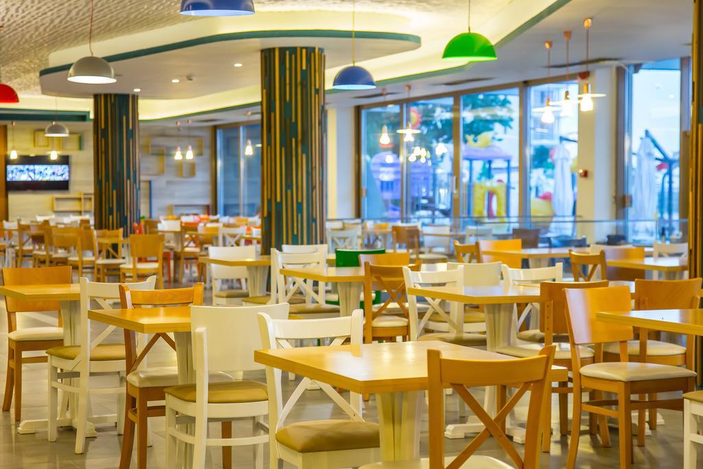 Hotel Riviera Mamaia Eksteriør billede